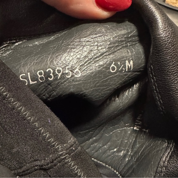 Stuart Weitzman 5050 Boot Black Leather size 6.5 - Picture 6 of 8